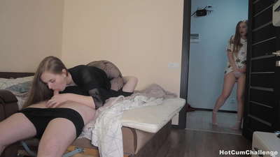 Ταμπού! Έρχομαι όταν βλέπω τον μπαμπά να γαμάει τη μαμά!